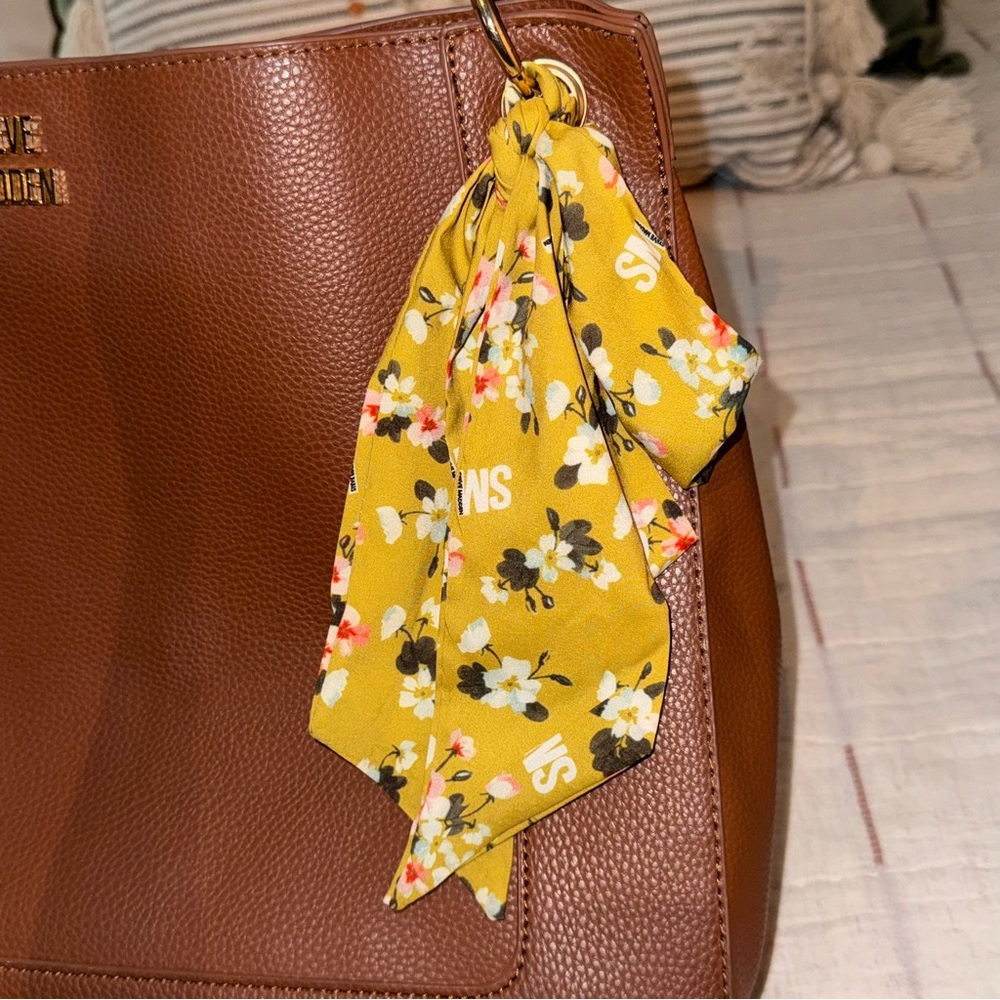 Steve Madden Faux Leather Shoulder Bag - Picture 10 of 11